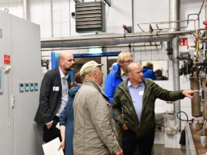 Kommunalnetzwerktreffen MSE 2021 Besichtigung Biomasseheizkraftwerk Neustrelitz Innen Bild LEKA MV