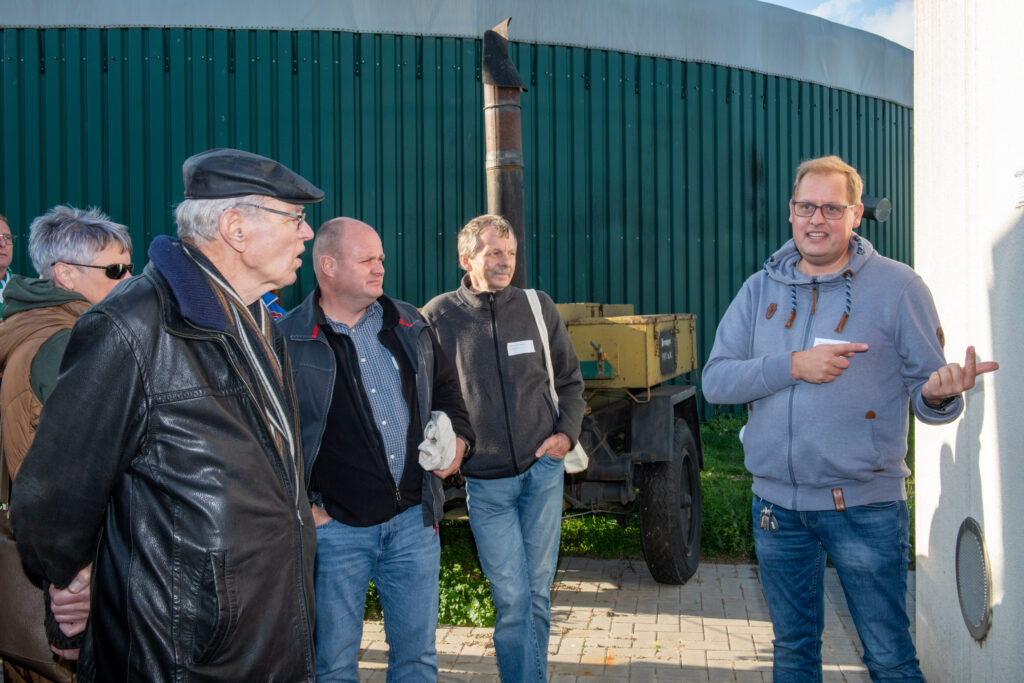 Gastgeber und Landwirt Michael Kühling im Gespräch