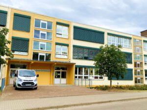 Außenansicht des Fritz-Greve-Gymnasiums Malchin