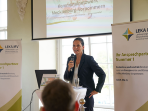 Ines Jesse bei ihrem Vortrag