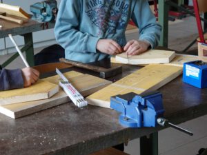 Nistkästen werden in der Regionalen Schule Windland selbst von den Schüler*innen hergestellt, Energiesparmeister MV 2026