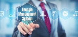 kommunales Energiemanagement: Visualisierung von Energiemanagement mit digitalen Diagrammen, Stromsymbolen und vernetzter Technologie für effiziente Energieverwaltung, Farbtöne Blau-grau
